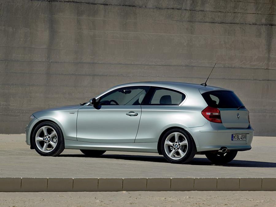 BMW 120i 3-Door 2007 года  (фото 16 из 70)